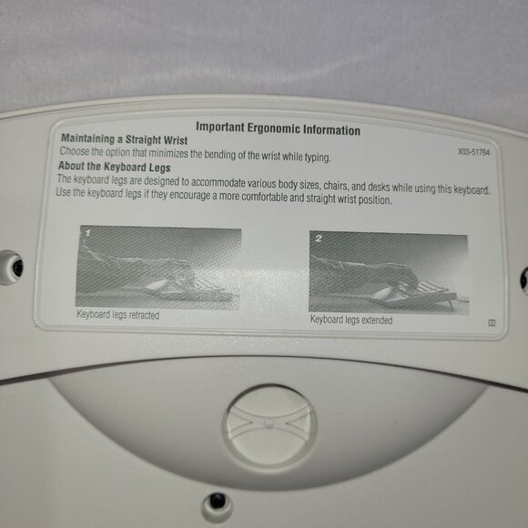 Microsoft Ergonomic Vintage Wired Keyboard Model X03-51764 - Picture 2 of 2